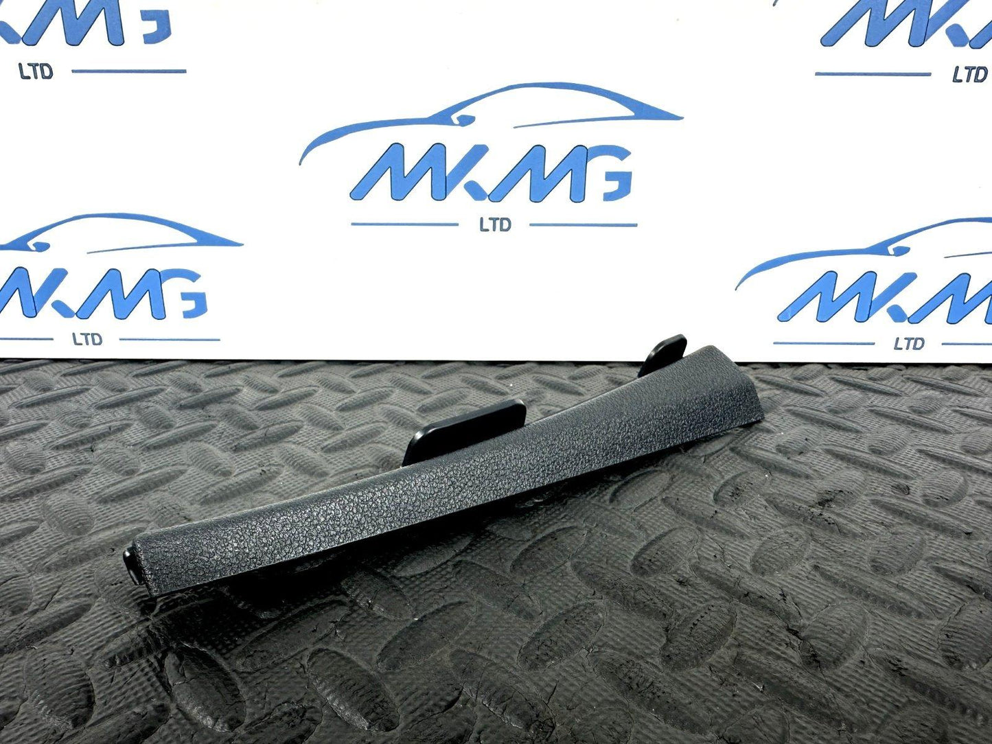 16-19 AUDI A4 B9 SALOON GENUINE LEFT PASSENGER SIDE A PILLAR TRIM 8W0868203