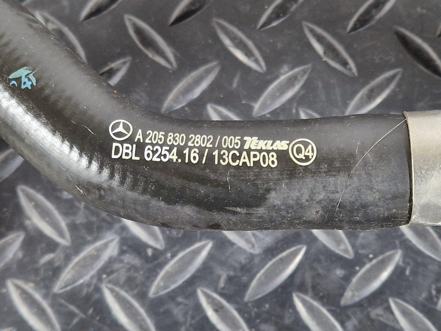 14-21 MERCEDES BENZ C200 W205 OEM A/C AIR CON CONDITIONG PIPE HOSE A2058302802