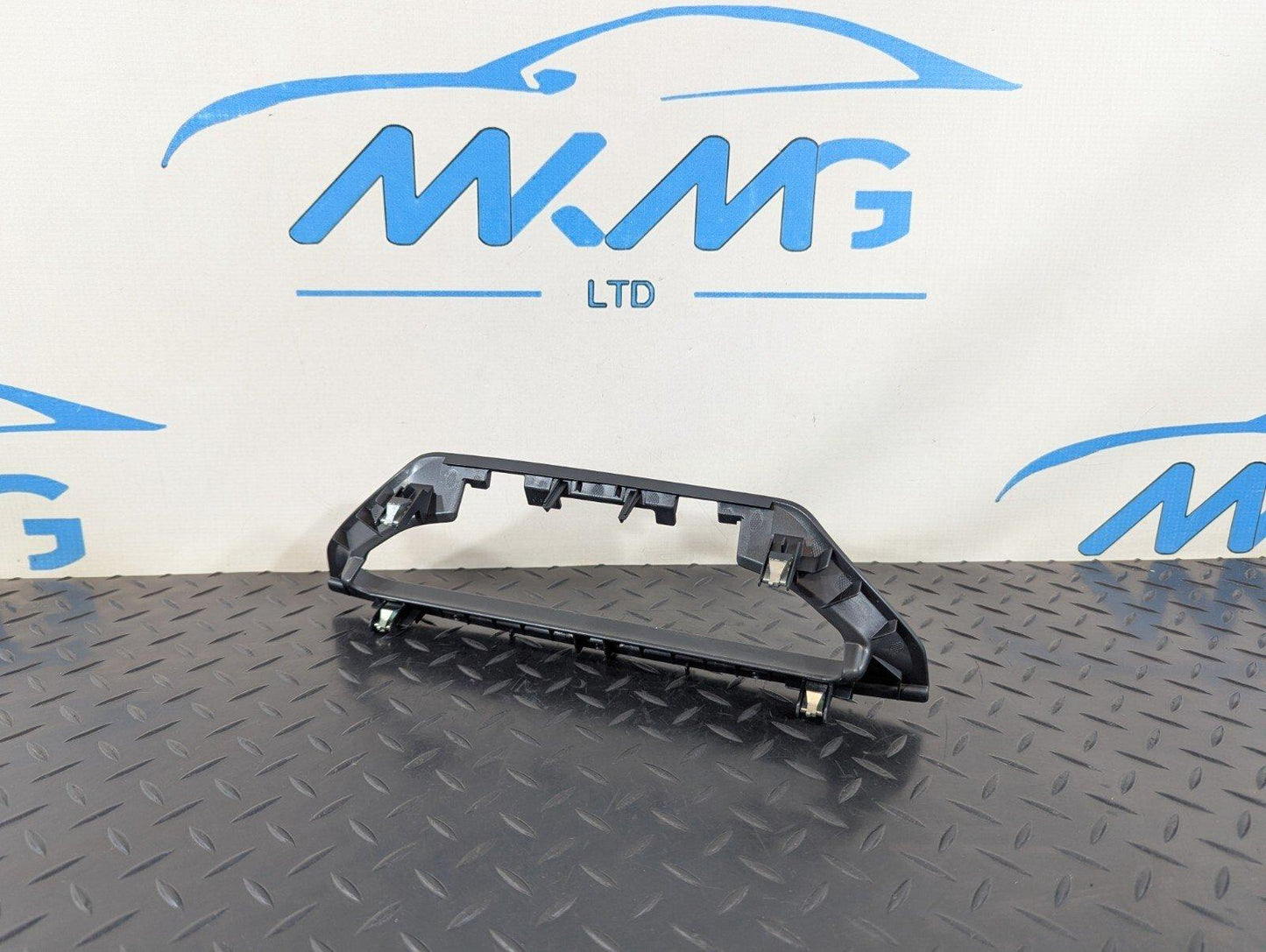 16-22 BMW X1 F48 GENUINE OEM DASHBOARD SCREEN SURROUND TRIM 9353266