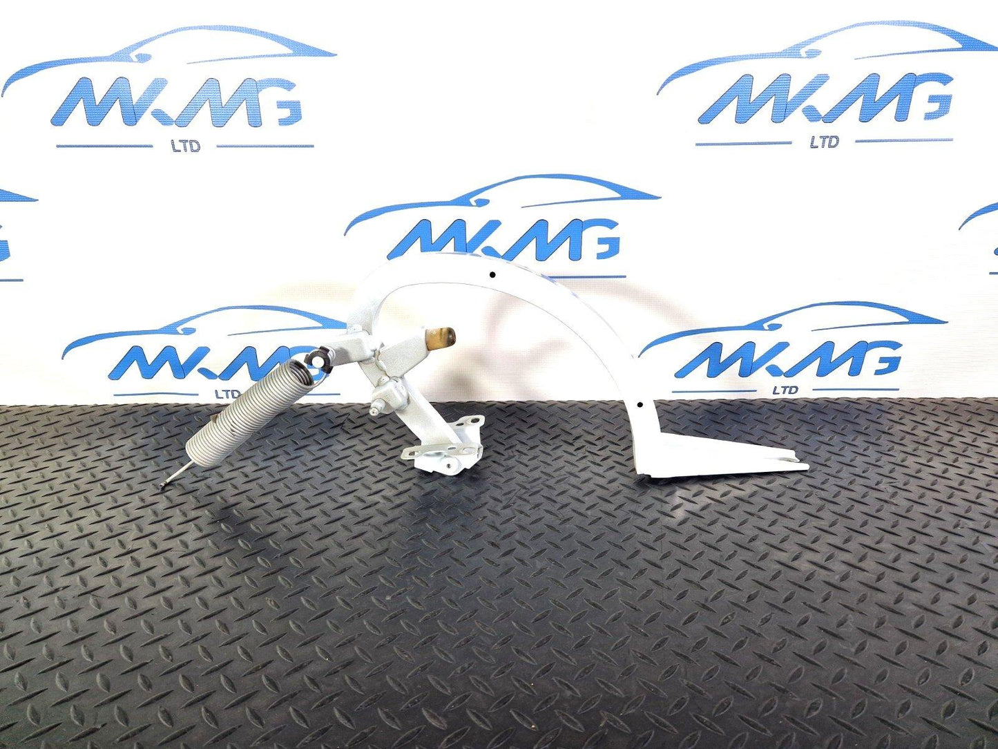 16-19 AUDI A4 B9 S-LINE TRUNK HINGE REAR RIGHT BOOT TAILGATE 8W5827306A