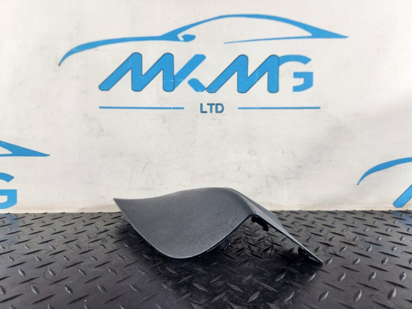 16-22 MERCEDES BENZ X253 PASSENGER SIDE BOOT TRUNK COVER TRIM A2536921900