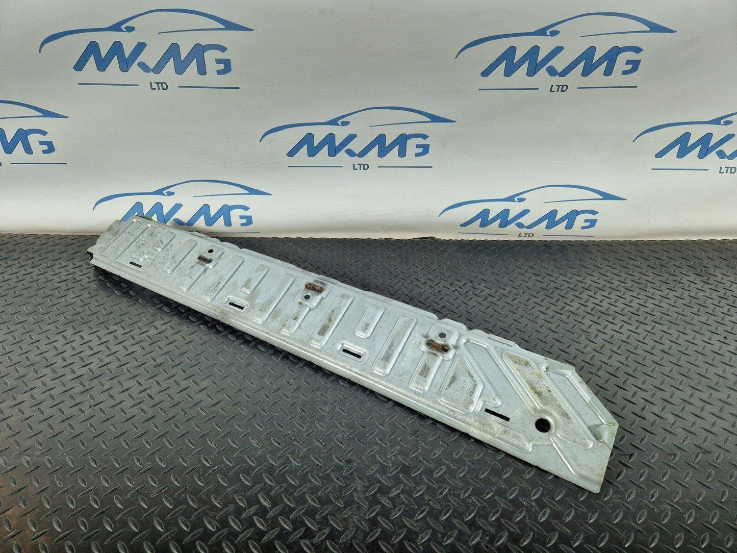 14-23 MERCEDES BENZ VITO W447 SLIDING DOOR STEP MOUNT RIGHT SIDE A4477303500