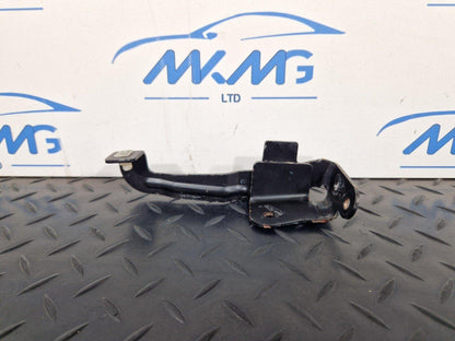 10-18 AUDI A7 4G S-LINE EXPANSION TANK HOLDER BRACKET 4G0121214G