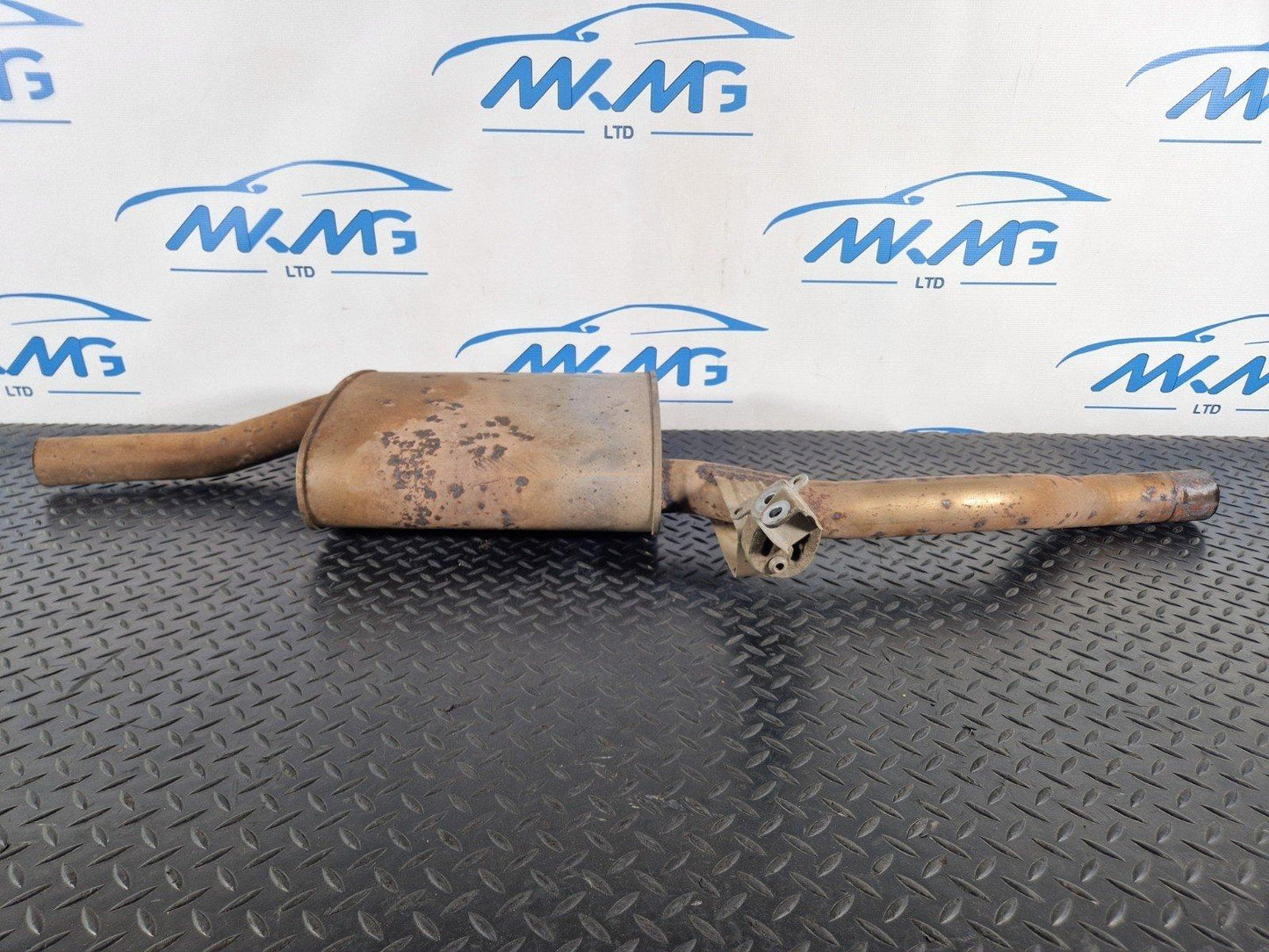 12-18 AUDI A6 C7 2.0 TDI GENUINE MIDDLE TO REAR EXHAUST SYSTEM MUFFLER