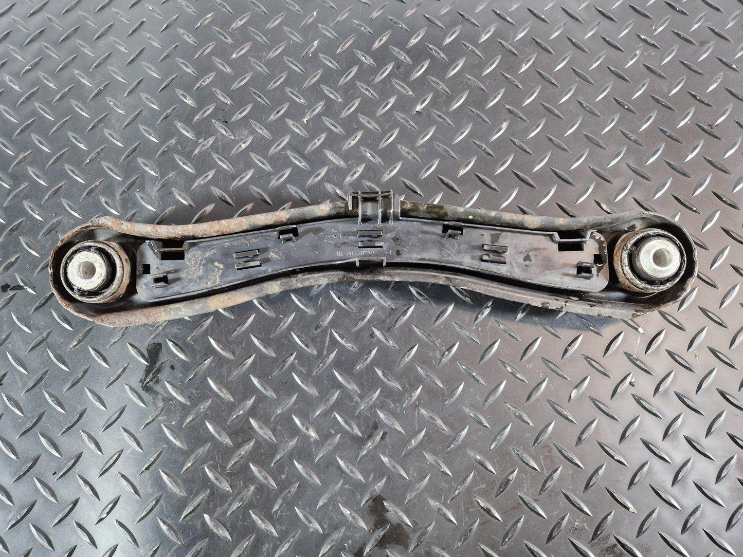 11-19 MERCEDES BENZ ML W166 OEM REAR RIGHT CONTROL ARM A1665460700HT