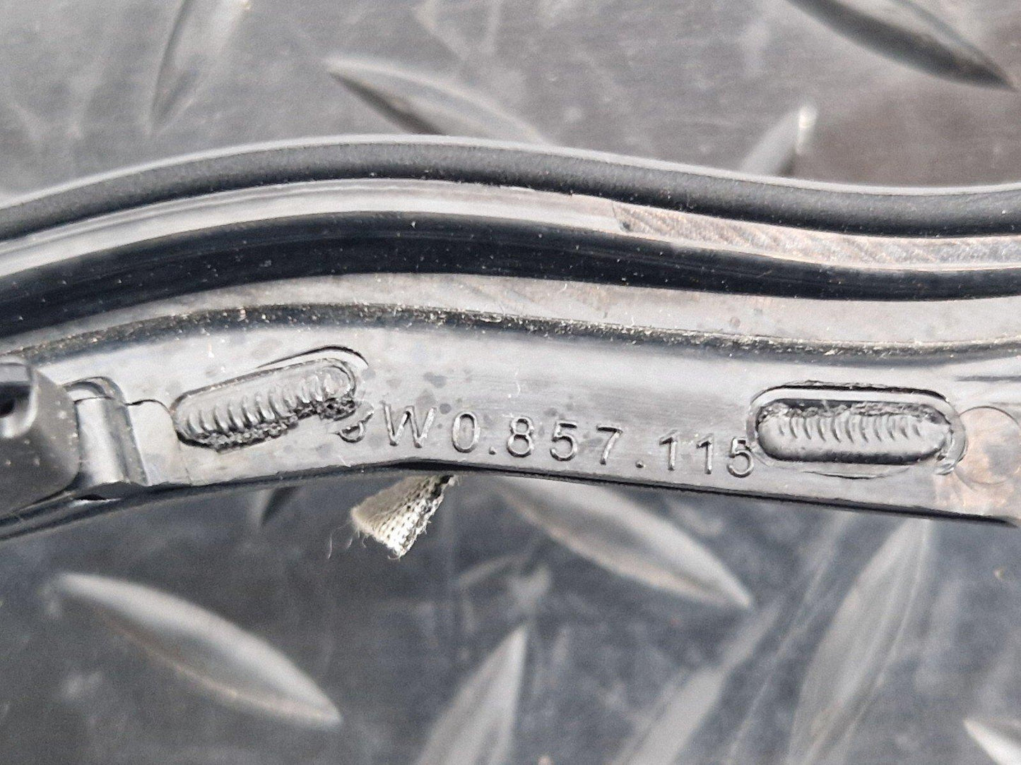 16-19 AUDI A4 B9 GENUINE SPEEDOMETER SURROUND TRIM COVER 8W0857115