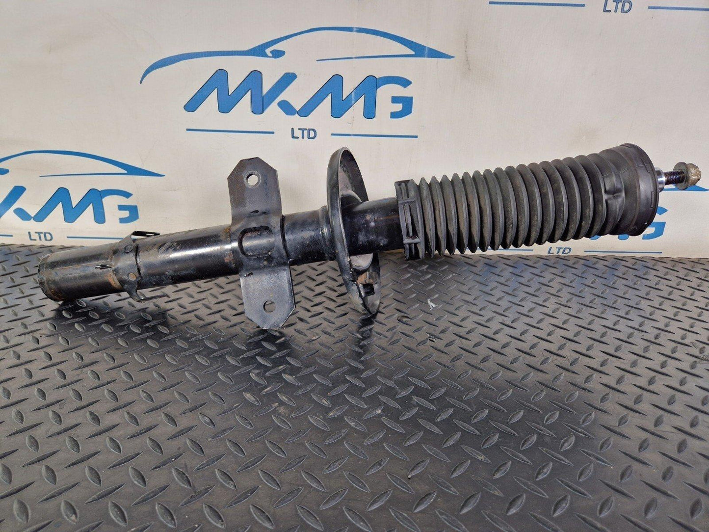 18-ON MERCEDES SPRINTER W910 FRONT FITS BOTH SIDES SHOCK ABSORBER A9103208600