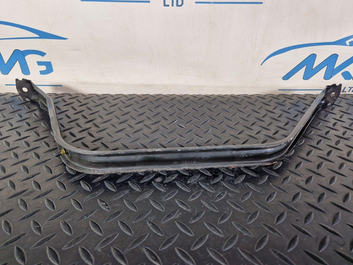 18-ON MERCEDES BENZ A CLASS W177 FUEL TANK HOLDER BRACKET MOUNTING A2474703601