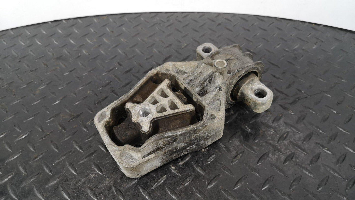 12-18 MERCEDES A B CLA-CLASS W176 W246 C117 GENUINE 1.8/2.1 CDI GERBOX MOUNT