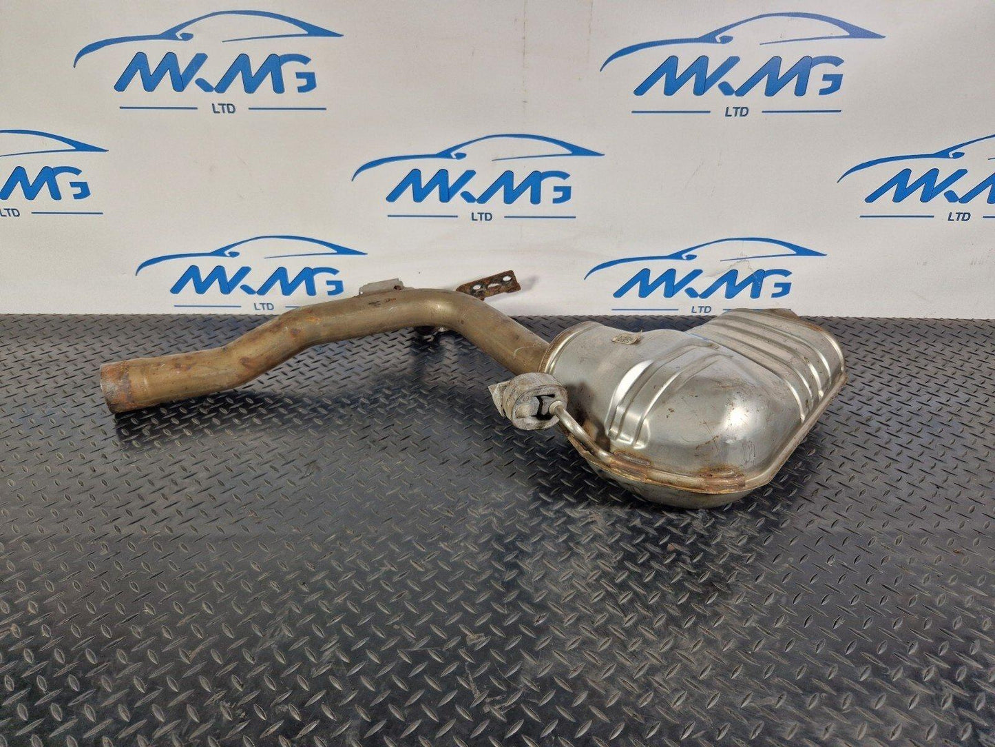 16-19 AUDI A4 B9 REAR EXHAUST BACK BOX 8W0253411K