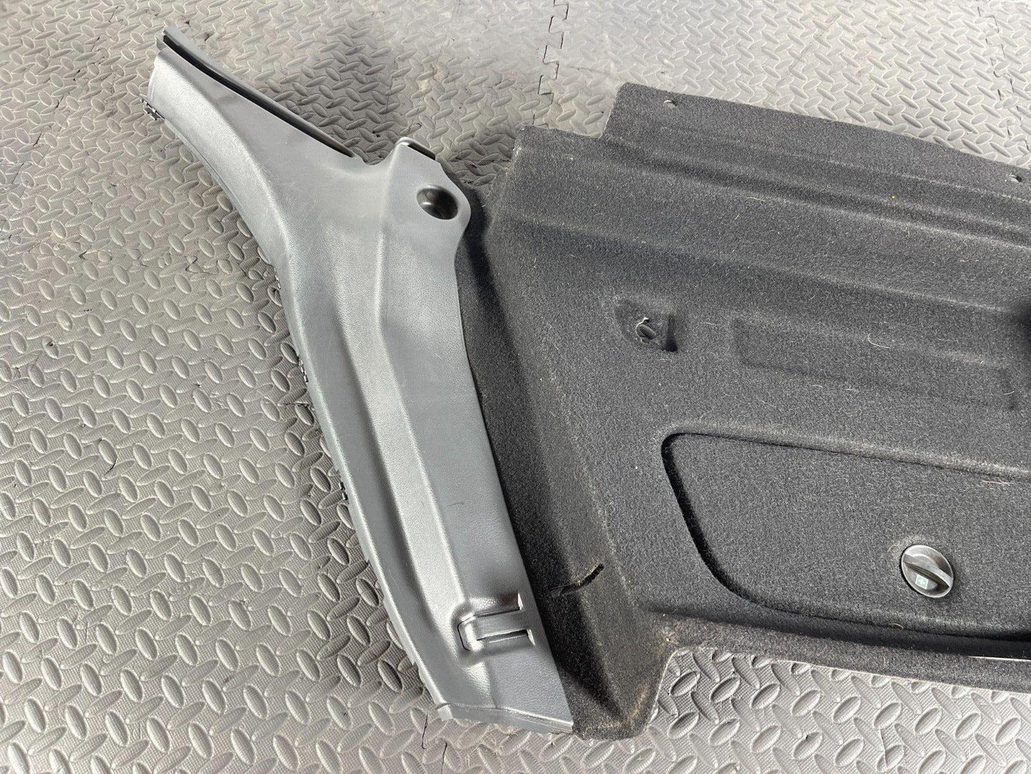 12-18 MERCEDES A-CLASS W176 GENUINE REAR LEFT N/S BOOT PANEL TRIM A1766900041