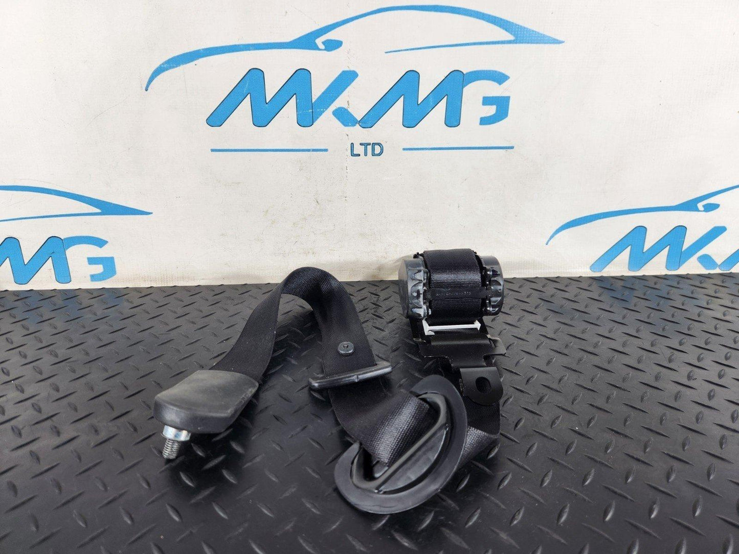 BMW X5 E70 SEAT BELT REAR RIGHT DRIVER SIDE 606345600C 602506400B