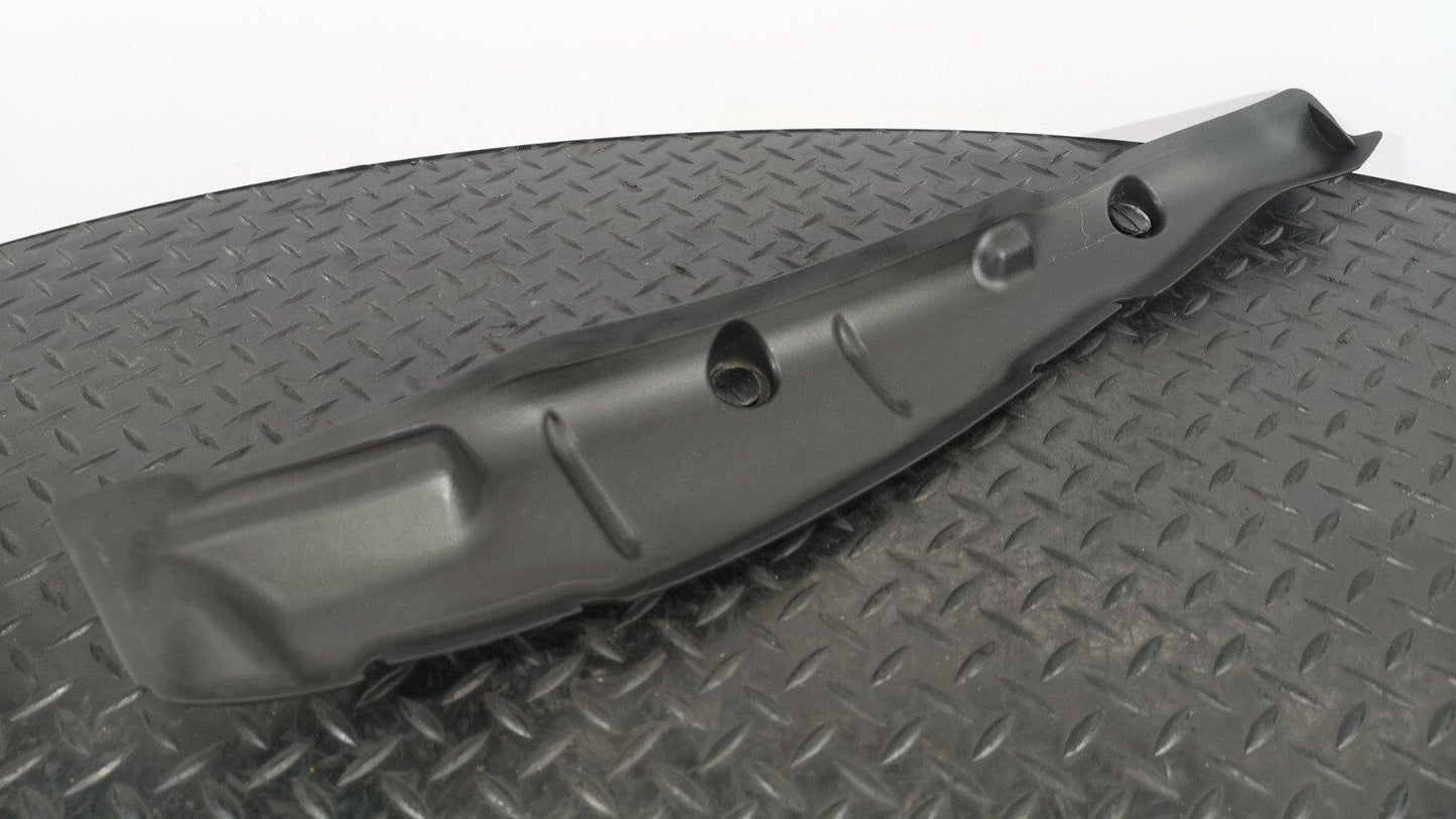 16-19 AUDI A4 B9 S-LINE GENUINE FRONT LEFT SIDE WING FENDER COVER 8W0821111