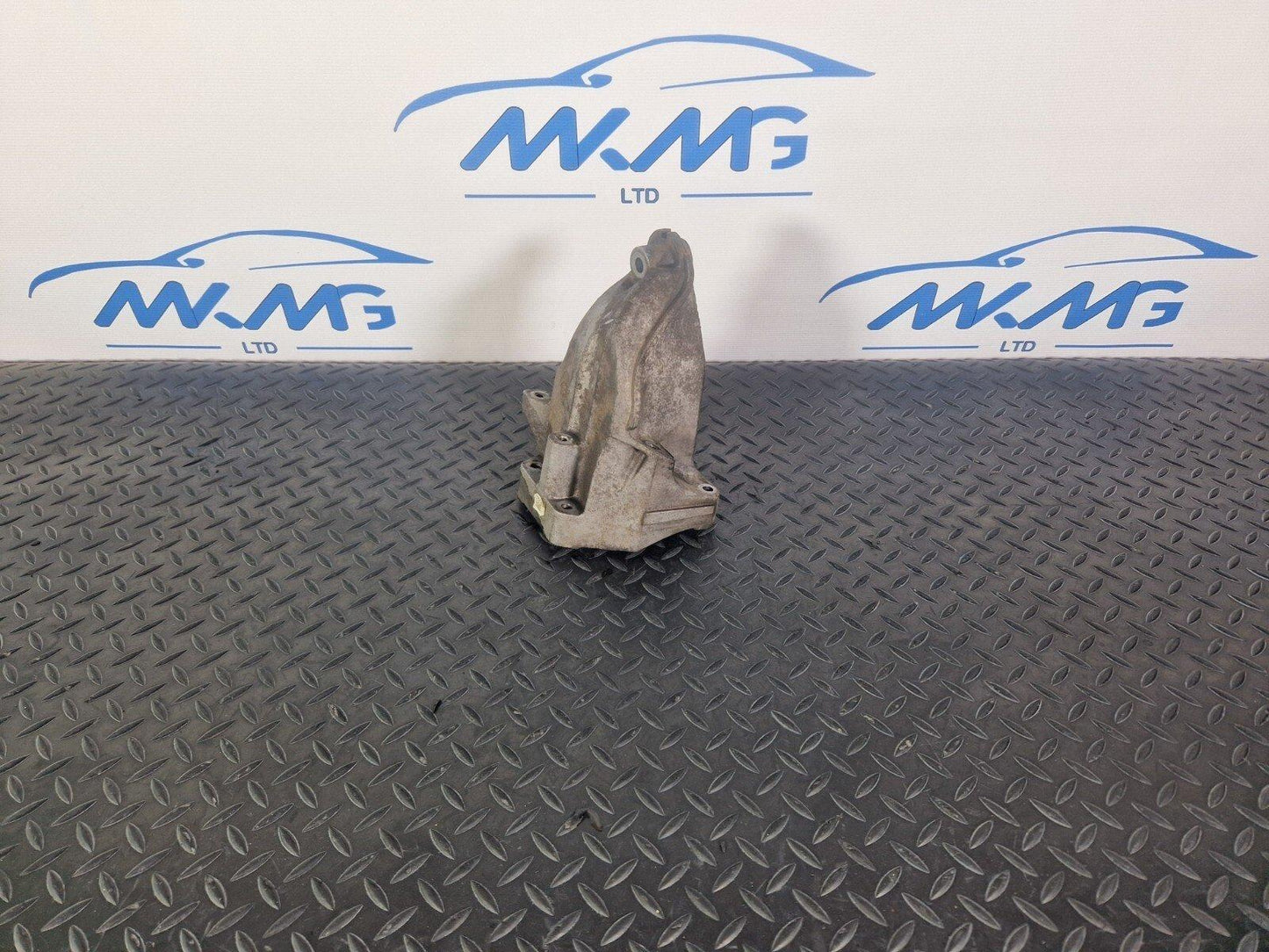 14-23 MERCEDES BENZ VITO W447 OM651 LEFT ENGINE MOUNTING A6512235704