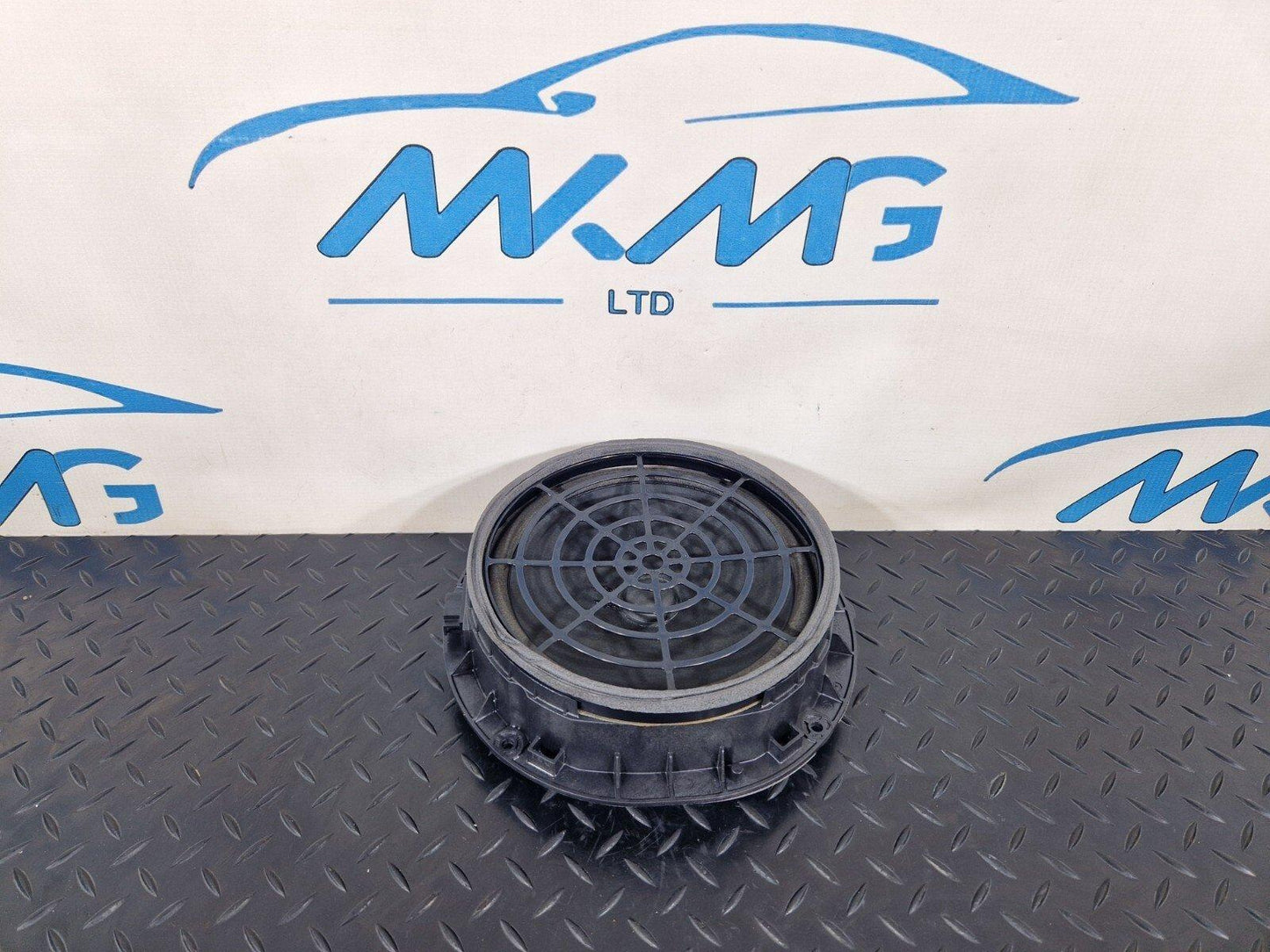 16-19 AUDI A4 B9 S-LINE GENUINE REAR LEFT /RIGHT SIDE DOOR SPEAKER 8W0035411