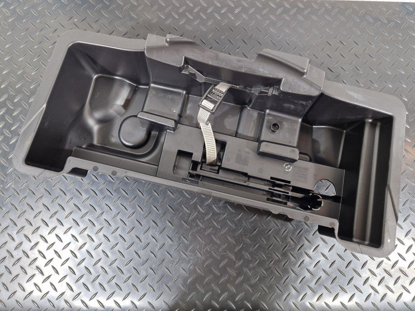 16-19 AUDI A4 B9 S-LINE GENUINE TRUNK STORAGE COMPARTMENT BOX 8W0012169
