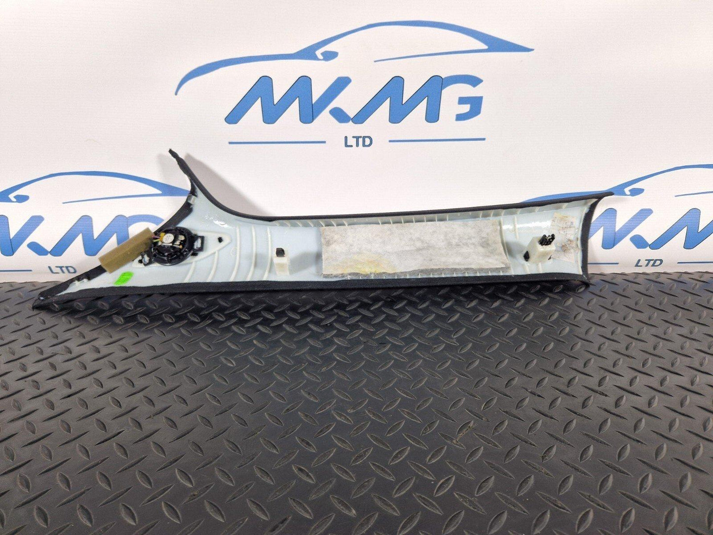 19-ON MERCEDES BENZ B CLASS W247 GENUINE A-PILLAR TRIM A2476900200