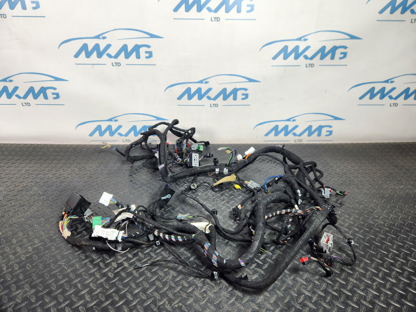Ford Fiesta MK6 Hatchback dashboard wiring loom  C1BT-14K024-BFF