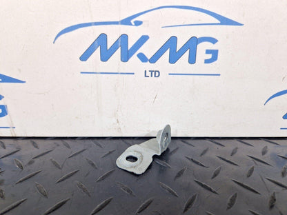 16-19 AUDI A4 B9 S-LINE GENUINE FRONT RIGHT DRIVER SIDE WING BRACKET 8W0821470
