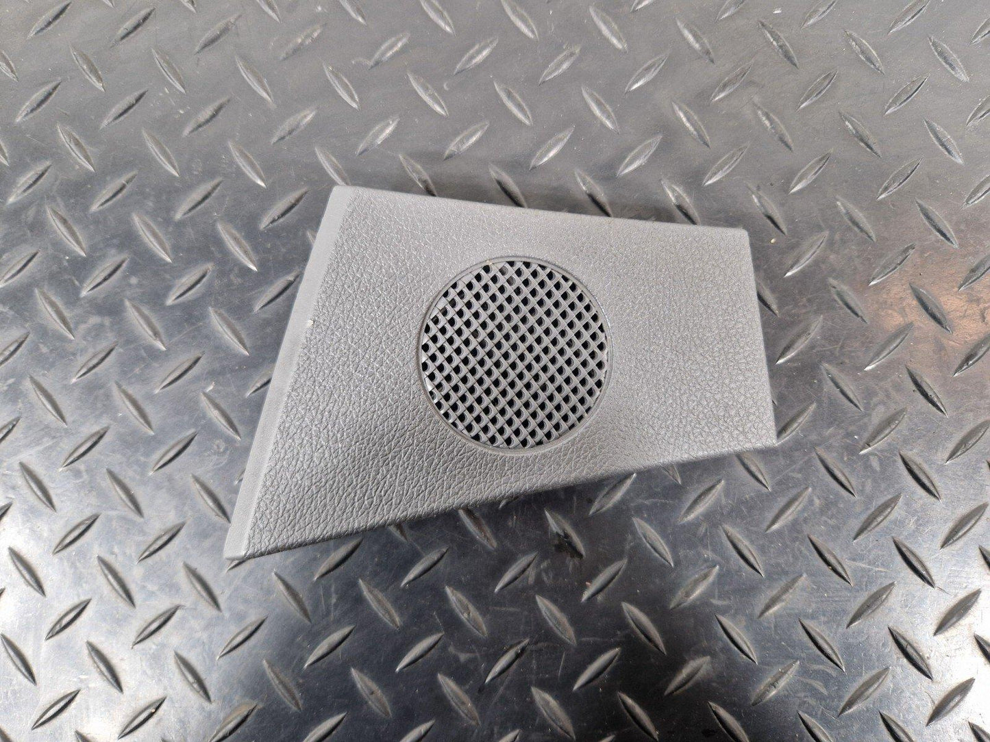 2018-ON MERCEDES SPRINTER W907 RIGHT SIDE SPEAKER COVER A91008270400
