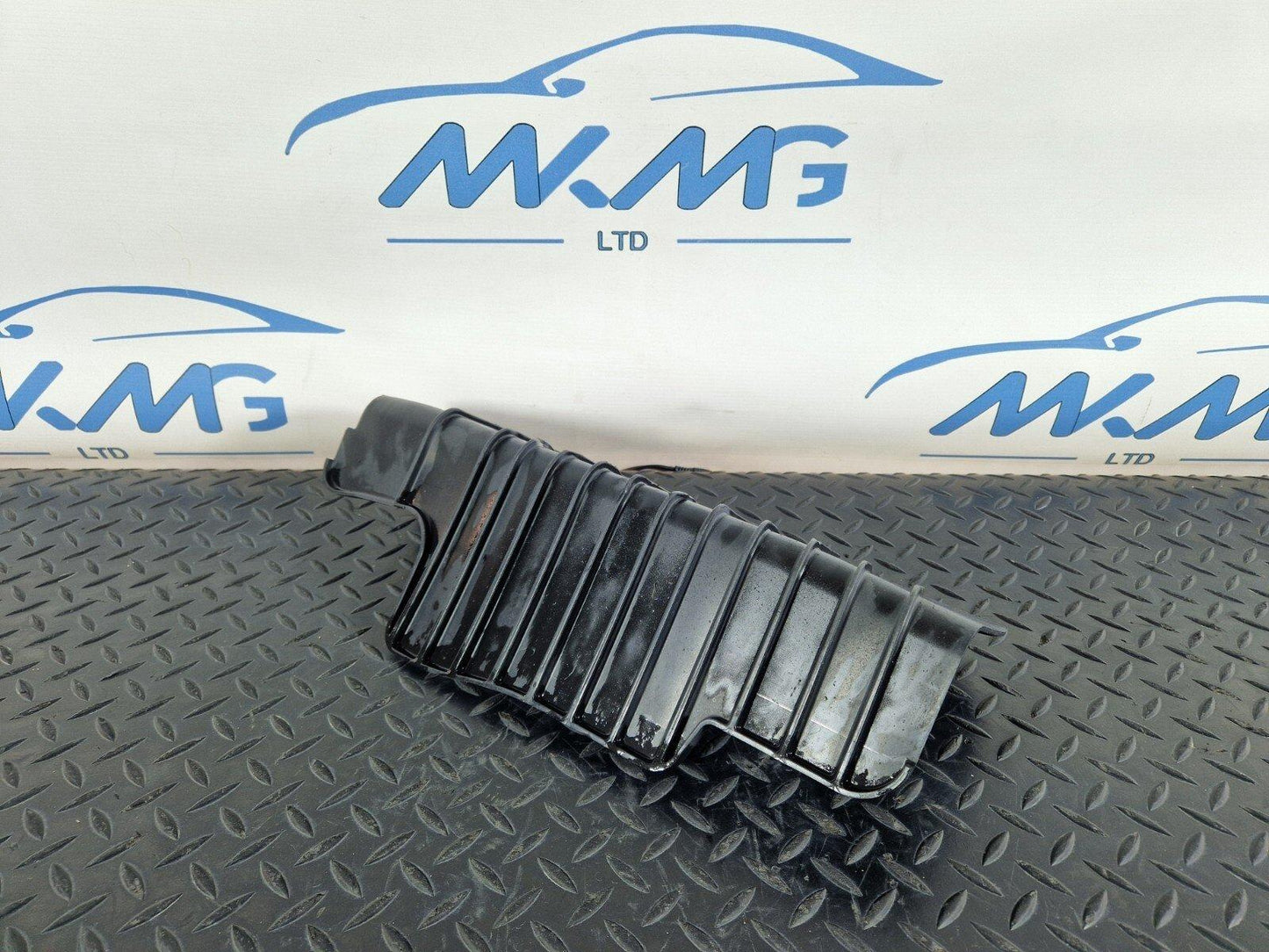 16-24 AUDI A5 F5 COUPE REAR AXLE CONTROL ARM GUARD COVER RIGHT O/S 8W0505416E