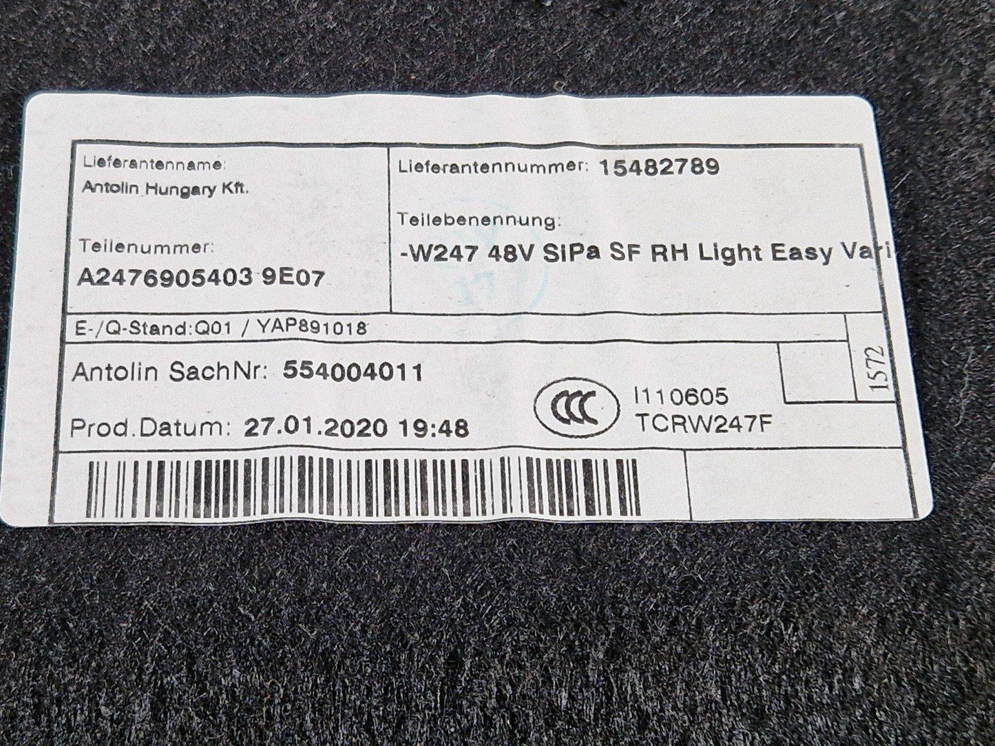 19-ON MERCEDES BENZ B CLASS W247 GENUINE REAR RIGHT SIDE TRUNK TRIM A2476905403