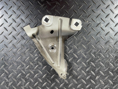 16-22 BMW X1 F48 FRONT RIGHT DRIVER SIDE WING FENDER BRACKET HOLDER 7351516