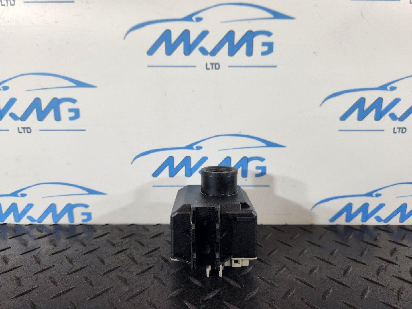 11-19 MERCEDES BENZ ML W166 GENUINE IGNITION LOCK BARREL A1669052901