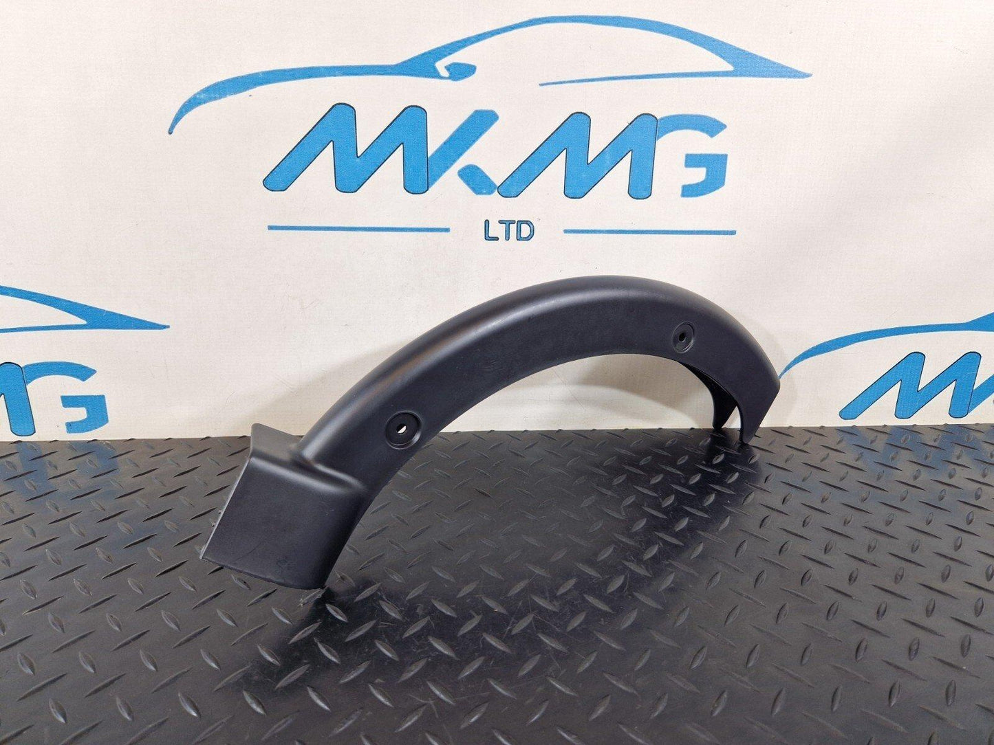 16-19 AUDI A4 B9 S-LINE GENUINE REAR LEFT BOOT LID HINGE COVER 8W5971821