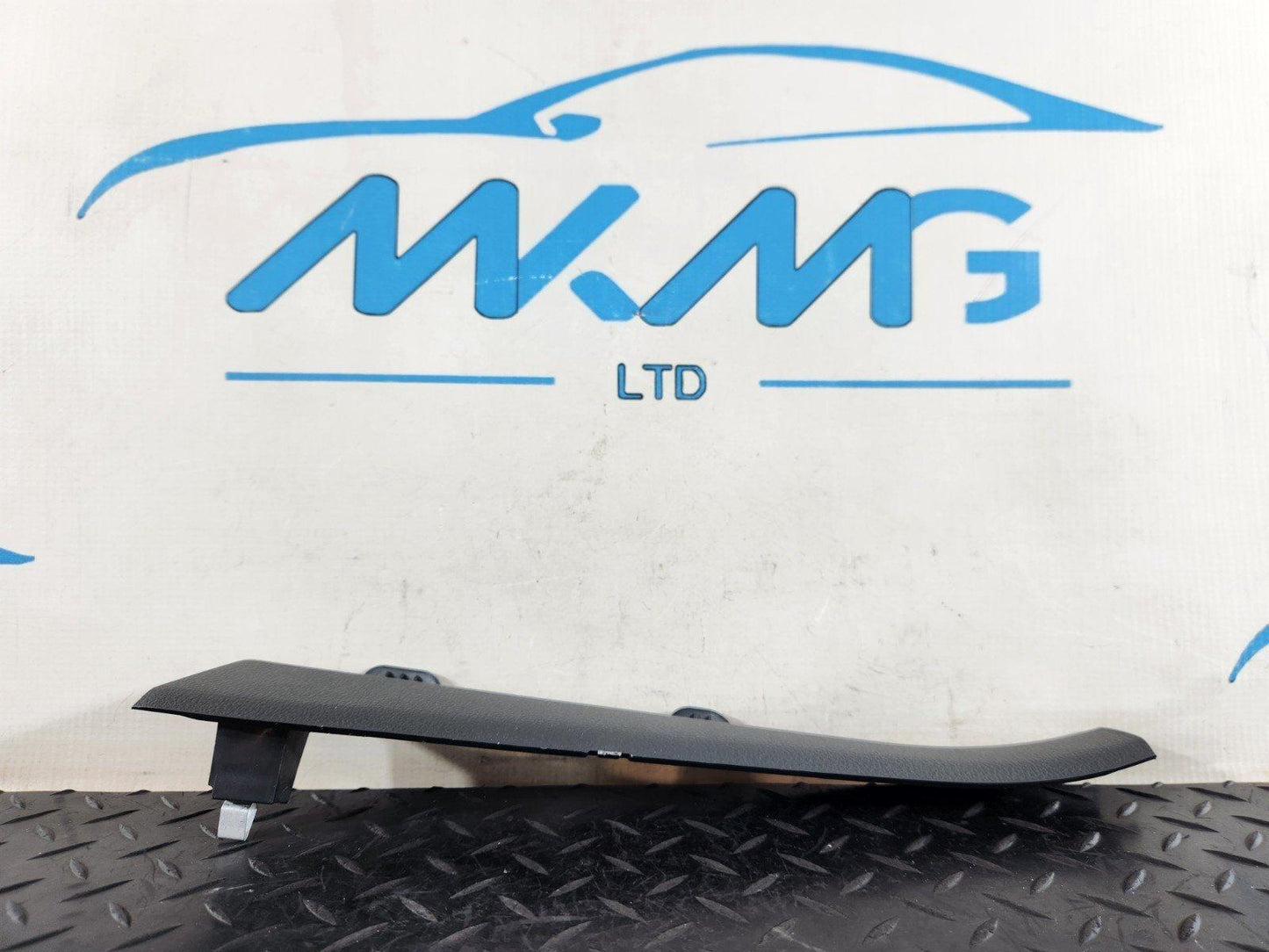 16-20 AUDI Q7 4M GENUINE FRONT RIGHT O/S DASHBOARD SIDE END TRIM COVER 4M0868204