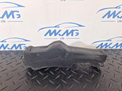 12-18 AUDI A6 C7 2.0 DIESEL GENUINE O/S/F FRONT RIGHT BONNET GASKET 4G0823722