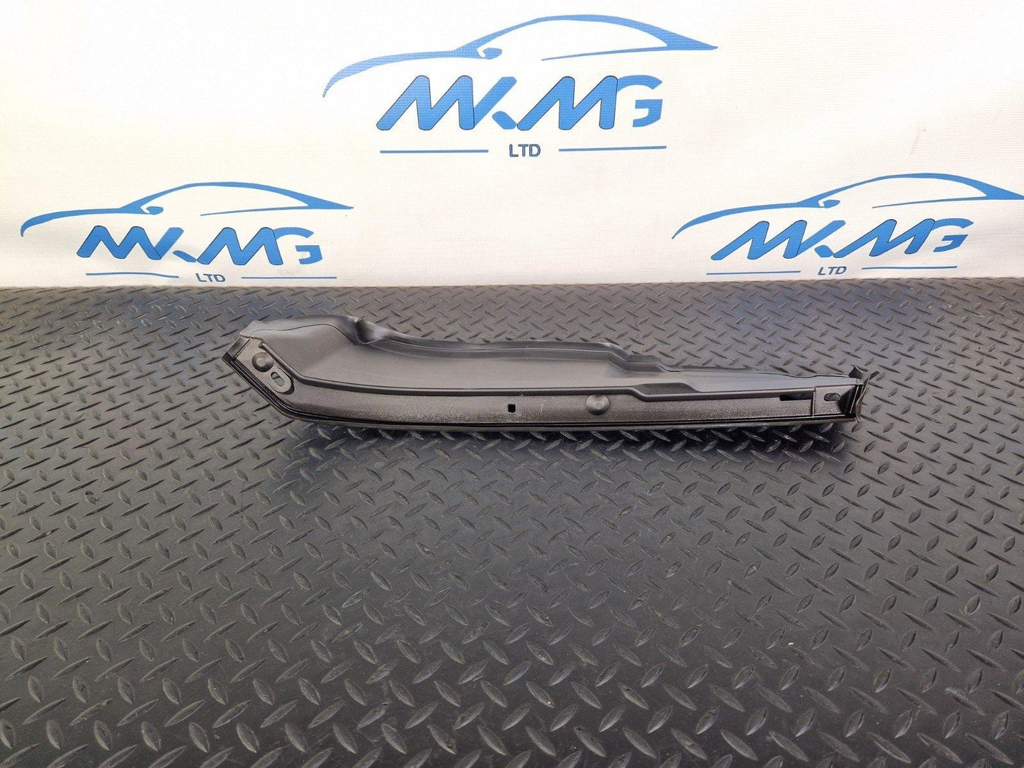 16-22 BMW X1 F48 GENUINE FRONT DRIVER SIDE ENGINE RUBBER SEAL 7329400