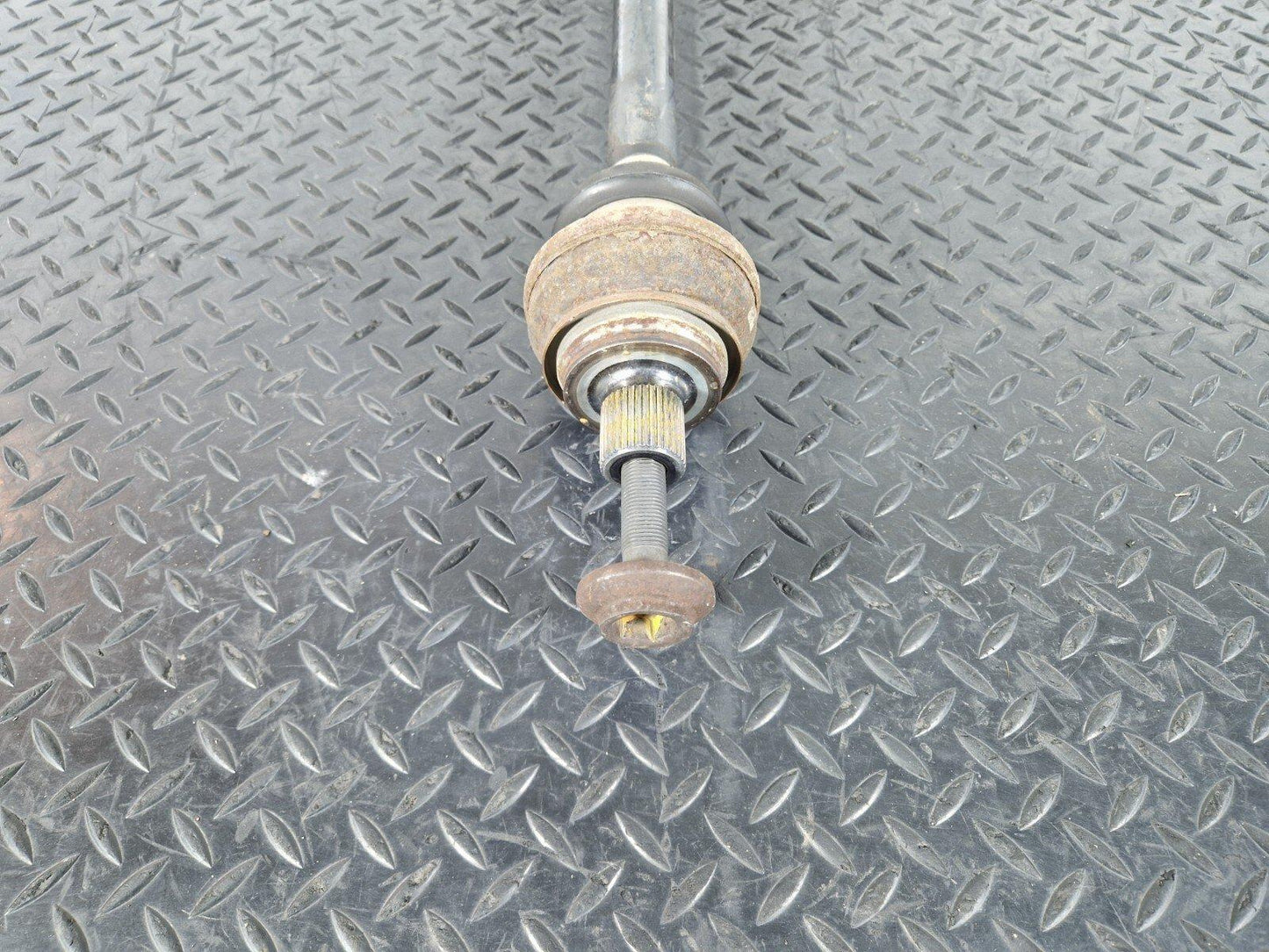16-19 AUDI A4 B9 GENUINE OEM REAR DRIVESHAFT FITS LEFT & RIGHT 8W0501203D