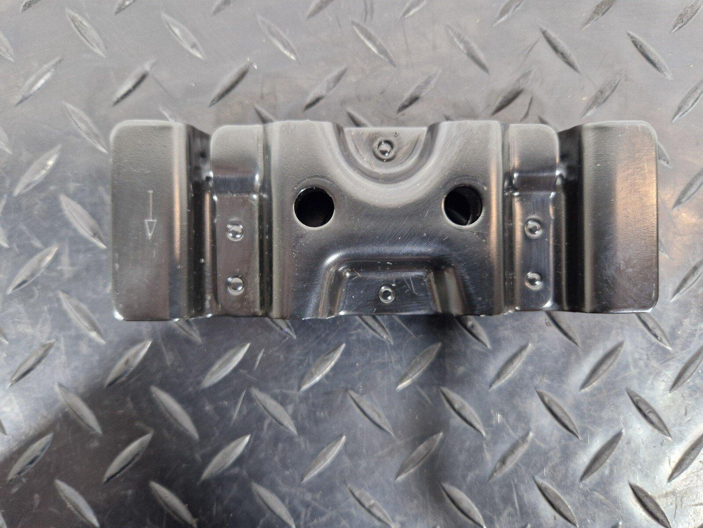10-18 AUDI A7 4G S-LINE GENUINE OEM MOUNTING TIE DOWN EYE 4G8813383