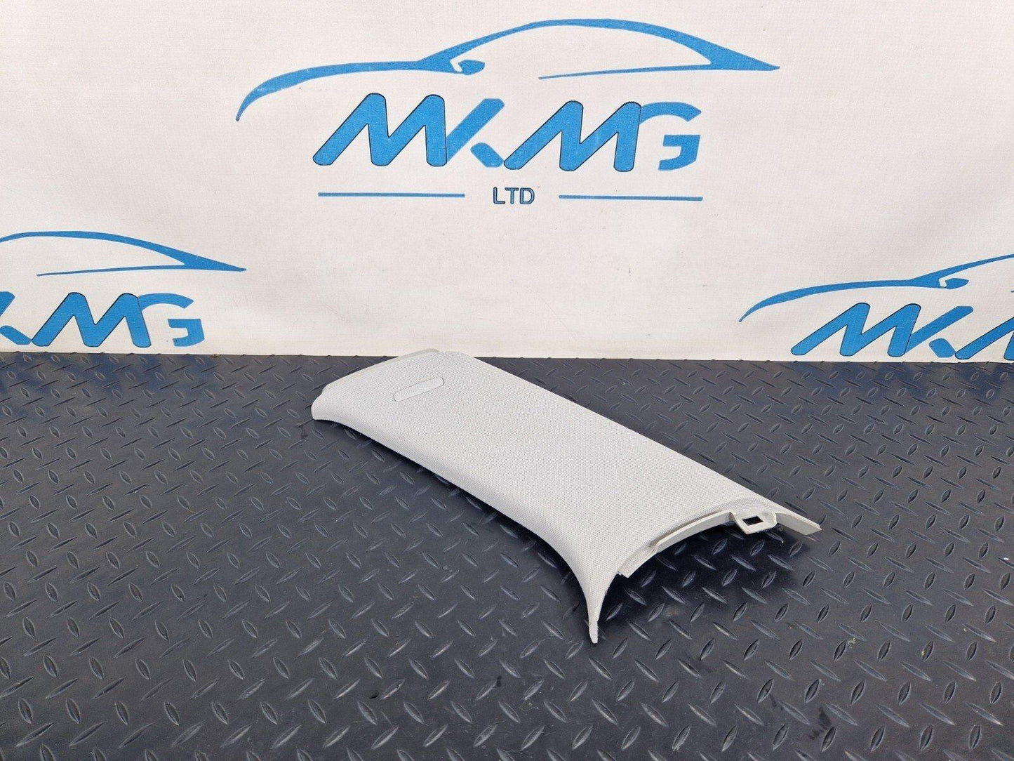 14-21 MERCEDES BENZ C200d W205  C-PILLAR TRIM RIGHT SIDE A2056904604