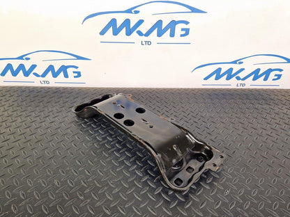 14-21 MERCEDES BENZ C200d W205 GEARBOX MOUNT BRACKET ENGINE CARRIER A2052402502