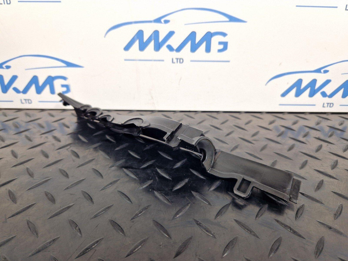16-23 AUDI A5 F5 SPORTBACK S-LINE WIPER MOTOR COVER TRIM 8W0971871