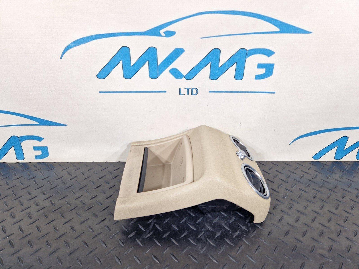 14-21 MERCEDES-BENZ C250D W205 CENTER CONSOLE REAR DUAL AIR VENT A2058300501