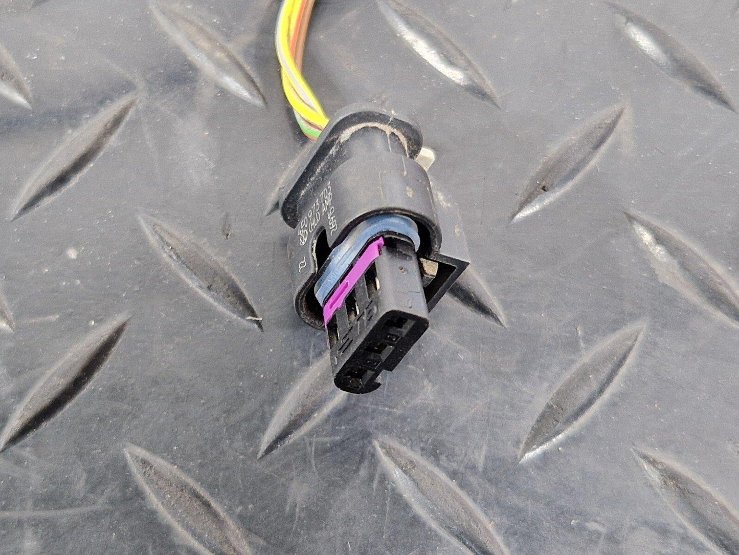 16-19 AUDI A4 B9 REAR PDC PARKING SENSOR WIRING LOOM 8W9971104A