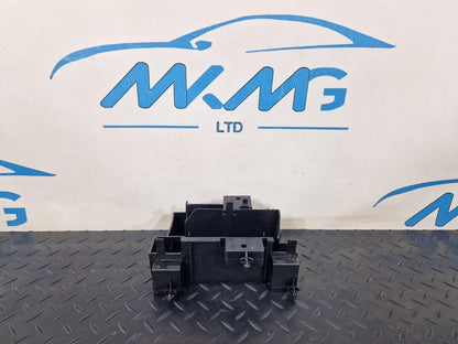 18-ON MERCEDES BENZ SPRINTER W907 GENUINE TRIM A9105450900
