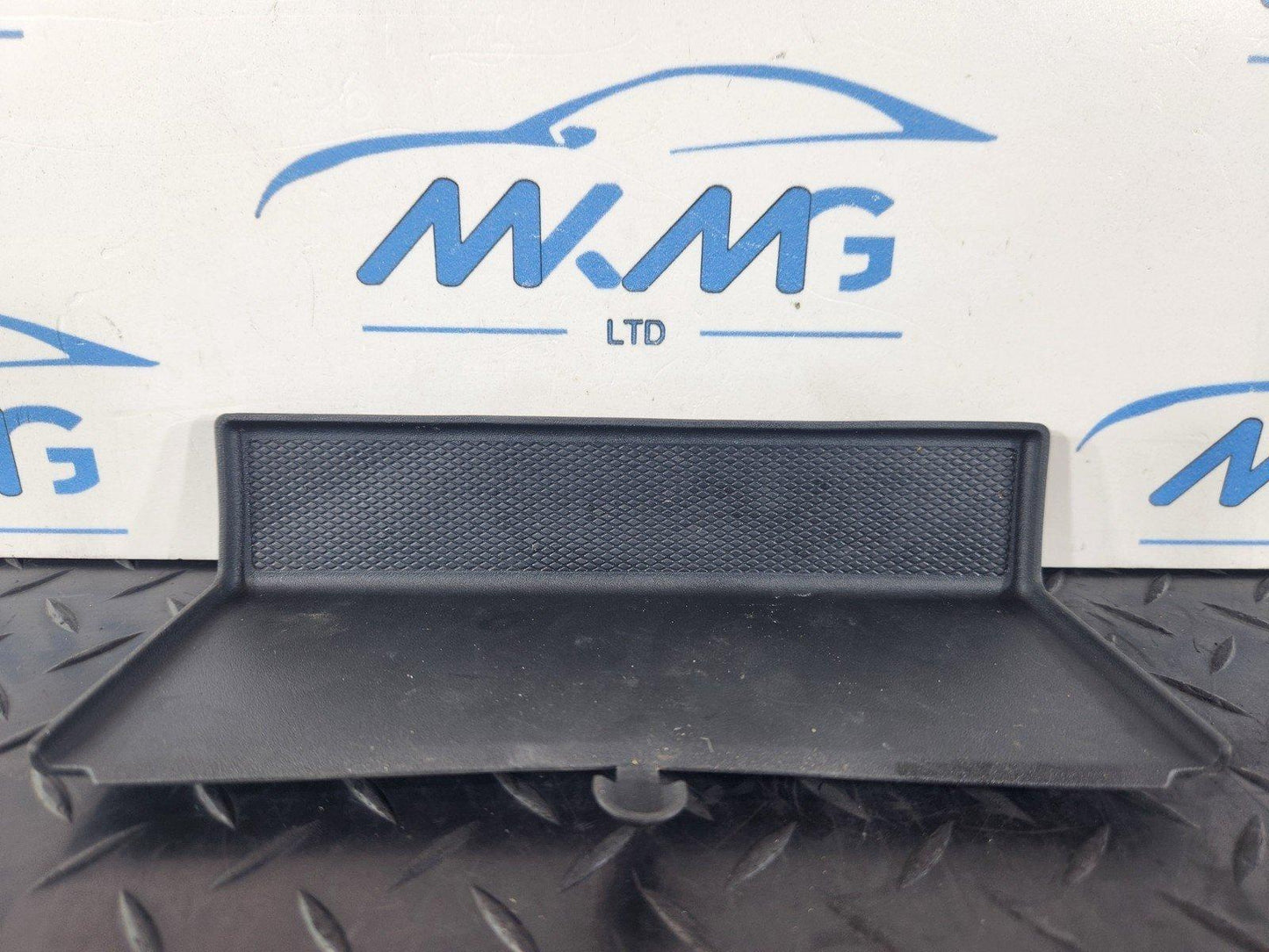 11-19 MERCEDES BENZ ML W166 OEM RUBBER MAT INSERT CENTER CONSOLE A1666830294