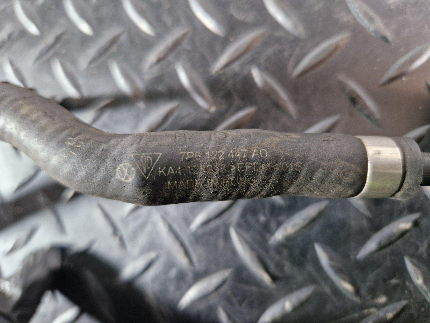 10-18 VW TOUAREG 7P GENUINE COOLANT HOSE PIPE 7P6122447AD