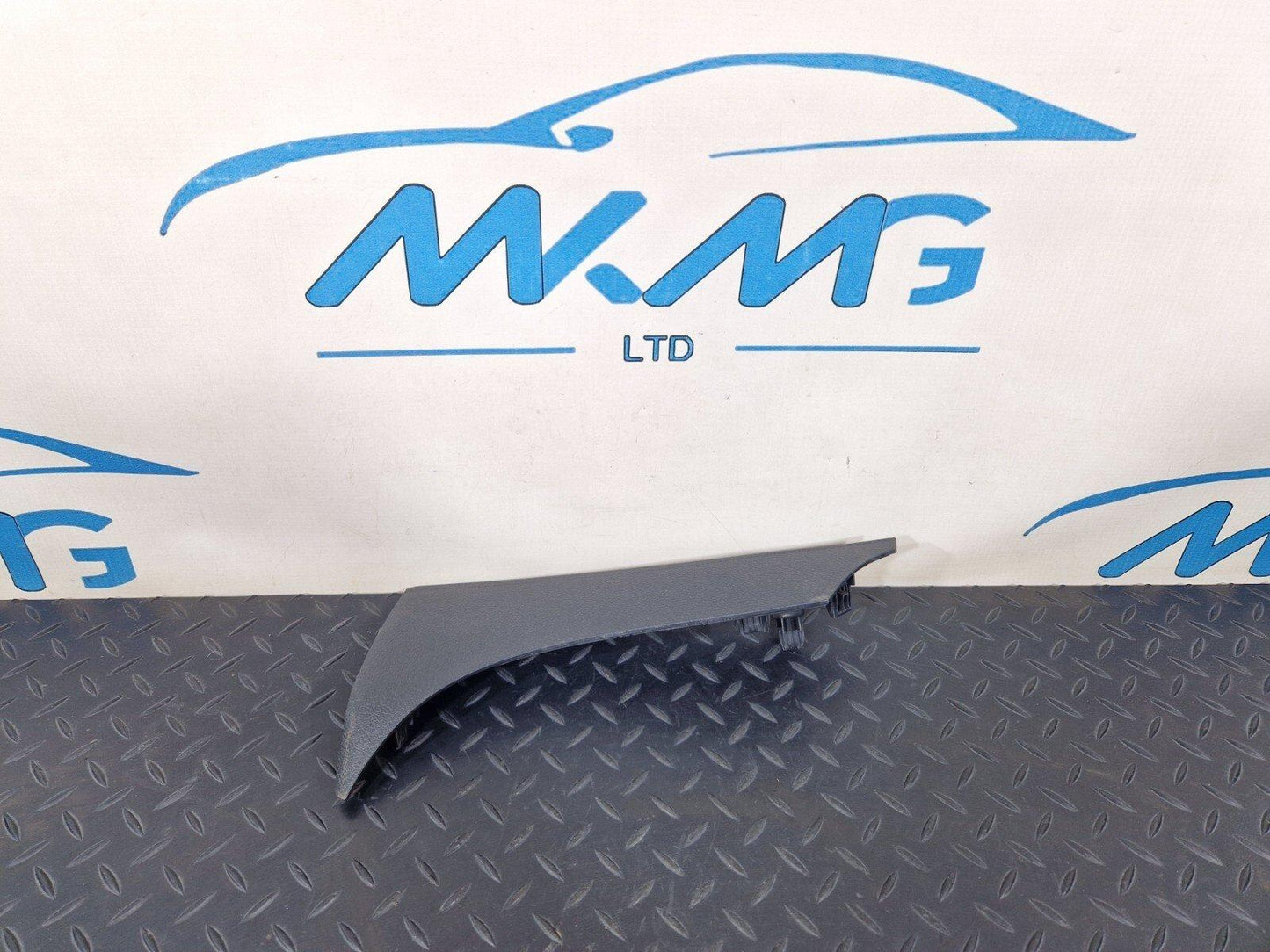 18-ON MERCEDES BENZ SPRINTER W907 DASHBOARD COVER LEFT LOWER TRIM A9106803000