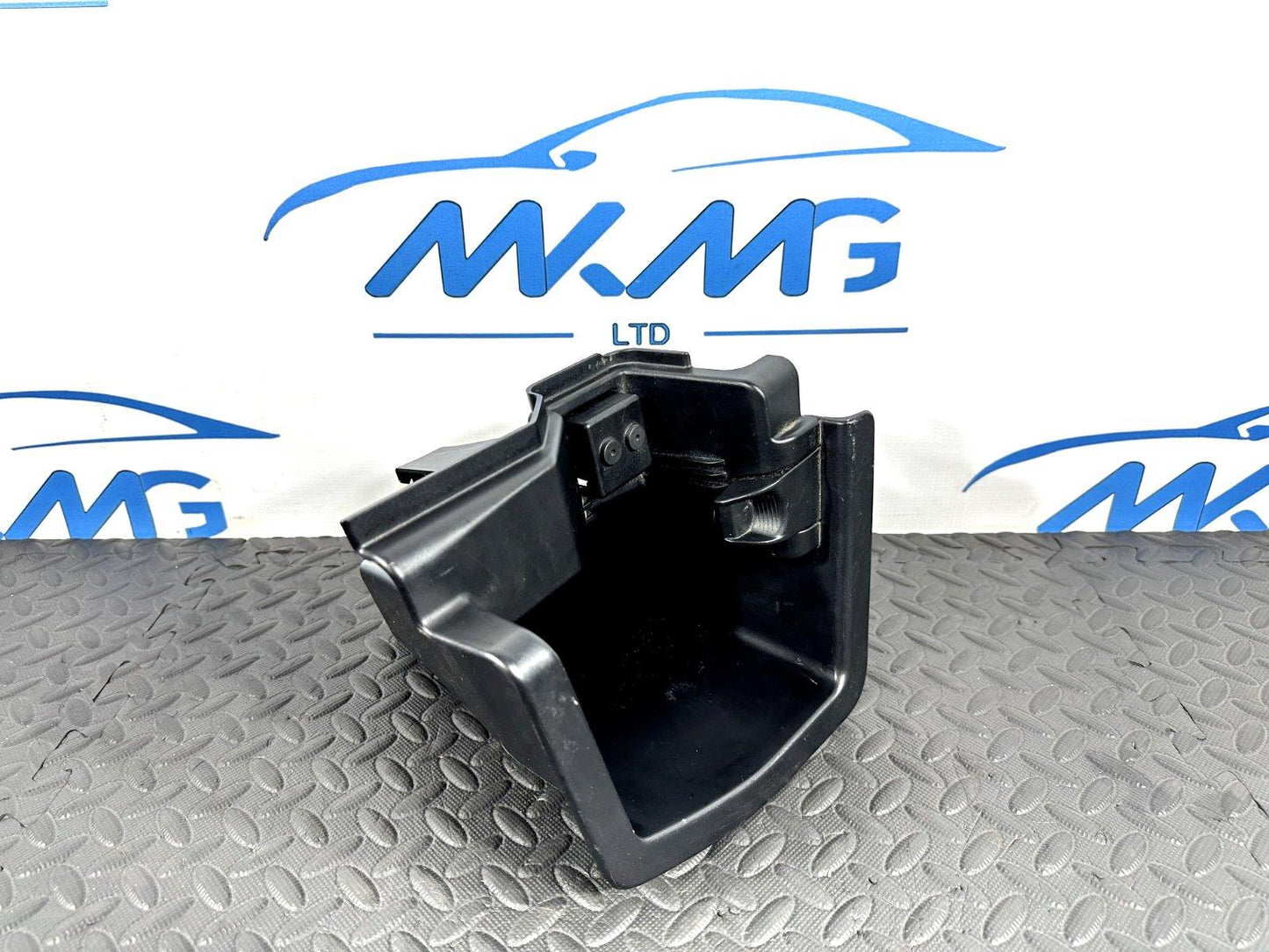 14-21 BMW 2 SERIES GRAN TOURER GENUINE F46 REAR RIGHT BOOT STORAGE BOX 7327034
