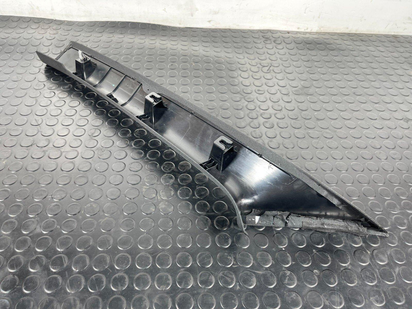 14-21 BMW 2 SERIES M-SPORT F45 F46 FRONT RIGHT DRIVER SIDE A-PILLAR TRIM BLACK