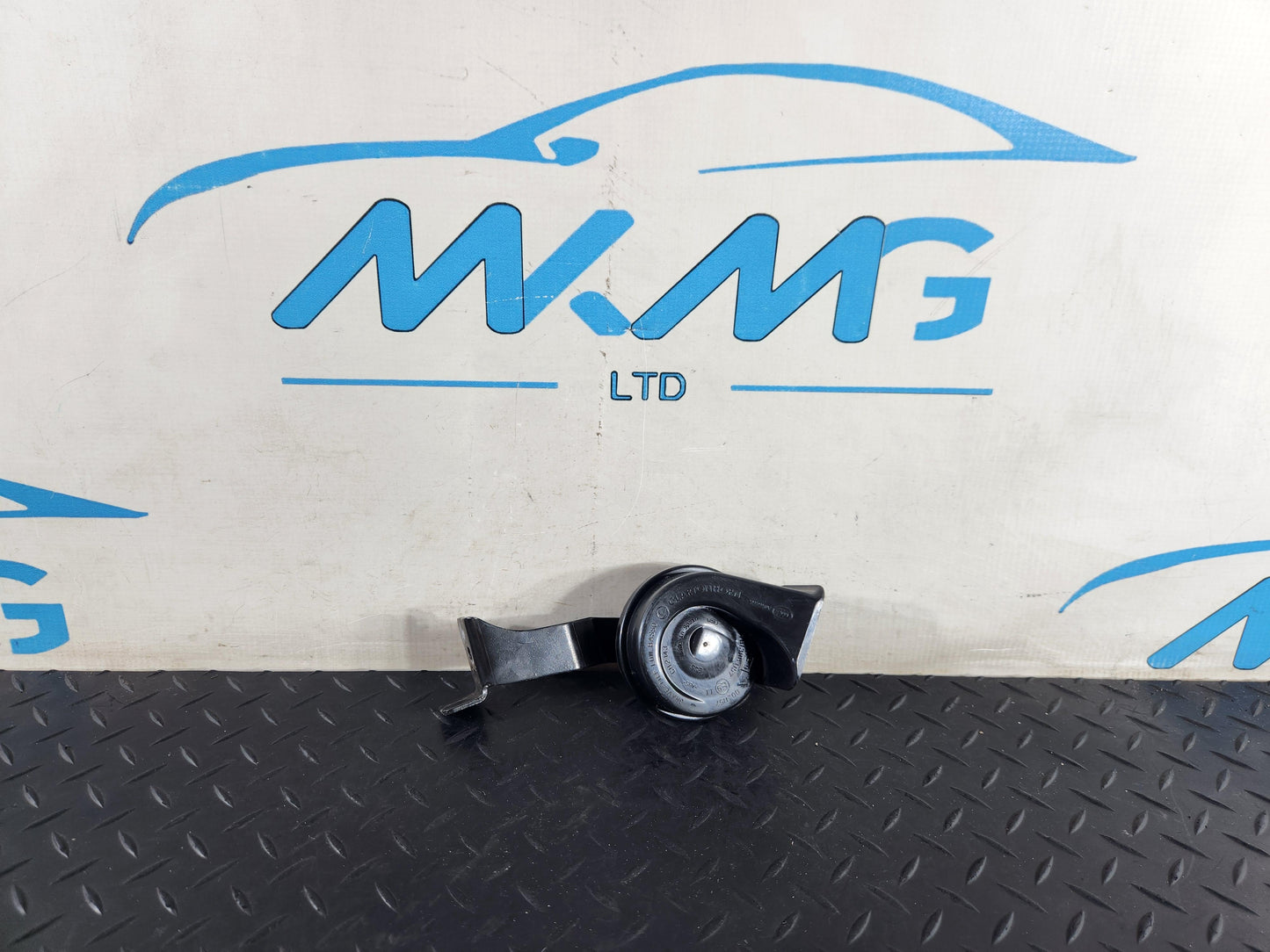 Audi A6 Allroad C7 Genuine Low Tone Horn 4G0951221