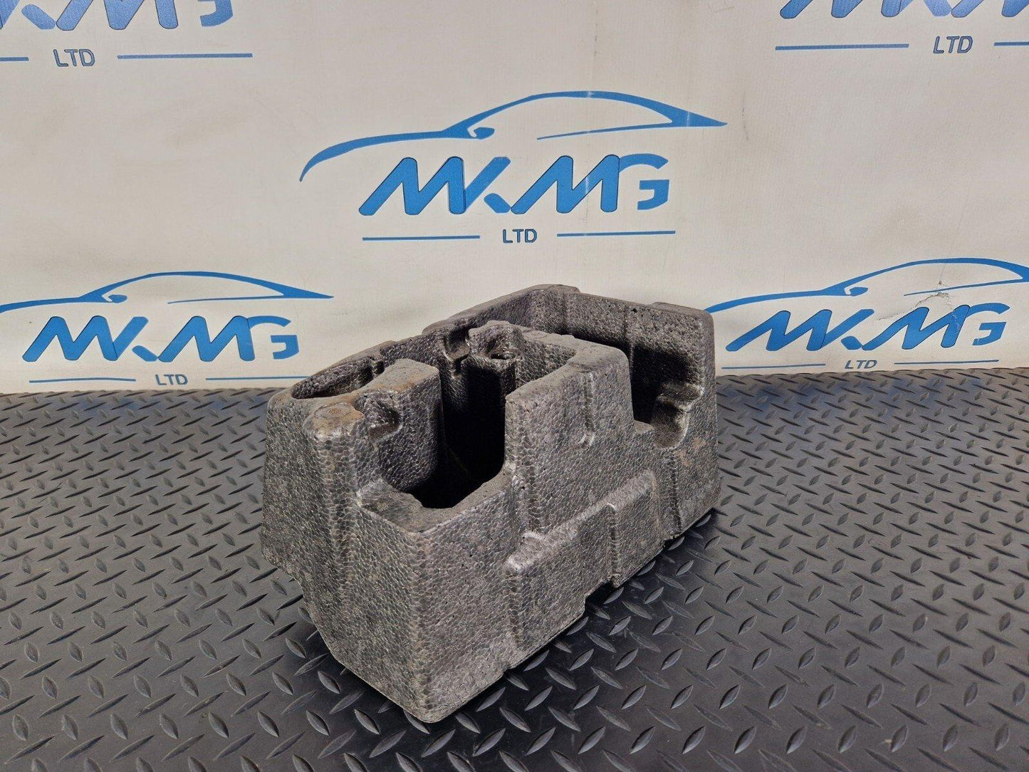 14-21 BMW 2 SERIES GRAN TOURER F45 F46 218i TOOL STORAGE FOAM HOLDER 6877568