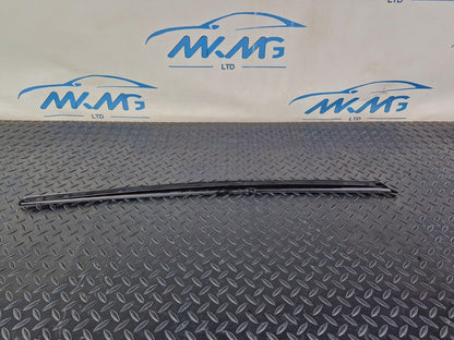 16-19 AUDI A4 B9 FRONT WINDSCREEN O/S WEATHERSTRIP MOULDING STRIP 8W0854328C