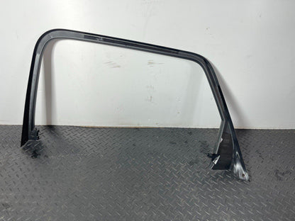 16-19 AUDI A4 B9 ESTATE GENUINE REAR LEFT NSR DOOR WINDOW FRAME TRIM 8W9867671