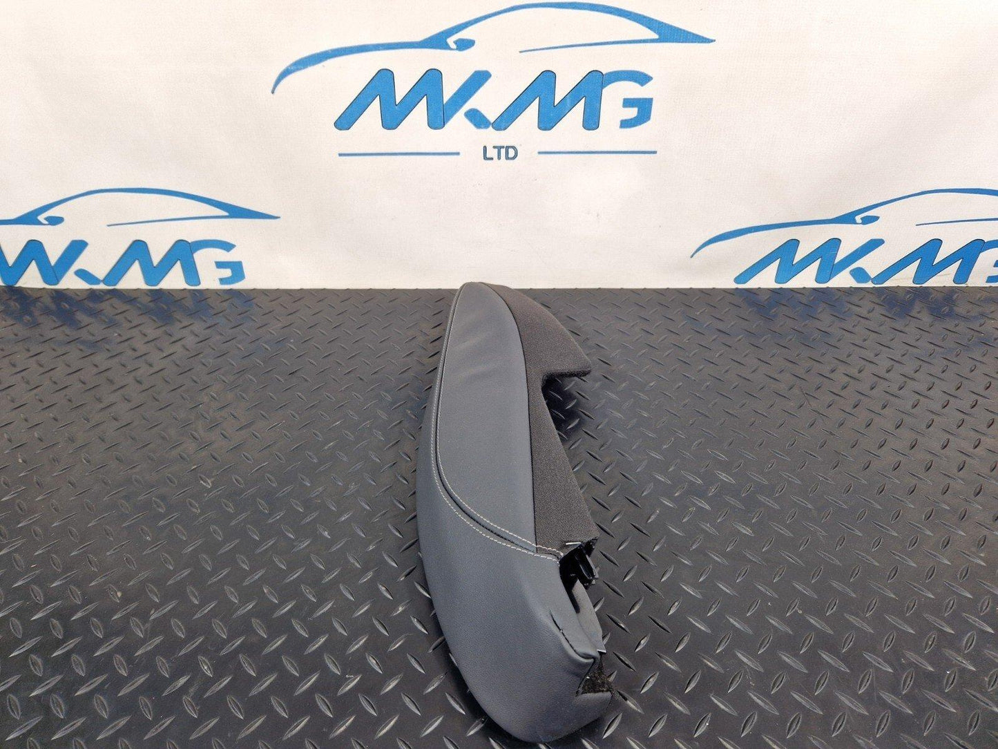 16-24 AUDI A5 F5 GENUINE SEAT TRIM REAR RIGHT 8W785704CGKU